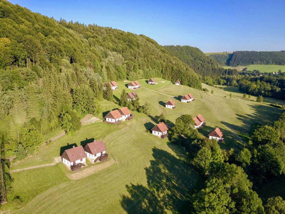 Holiday Home Stárkov Esterno foto