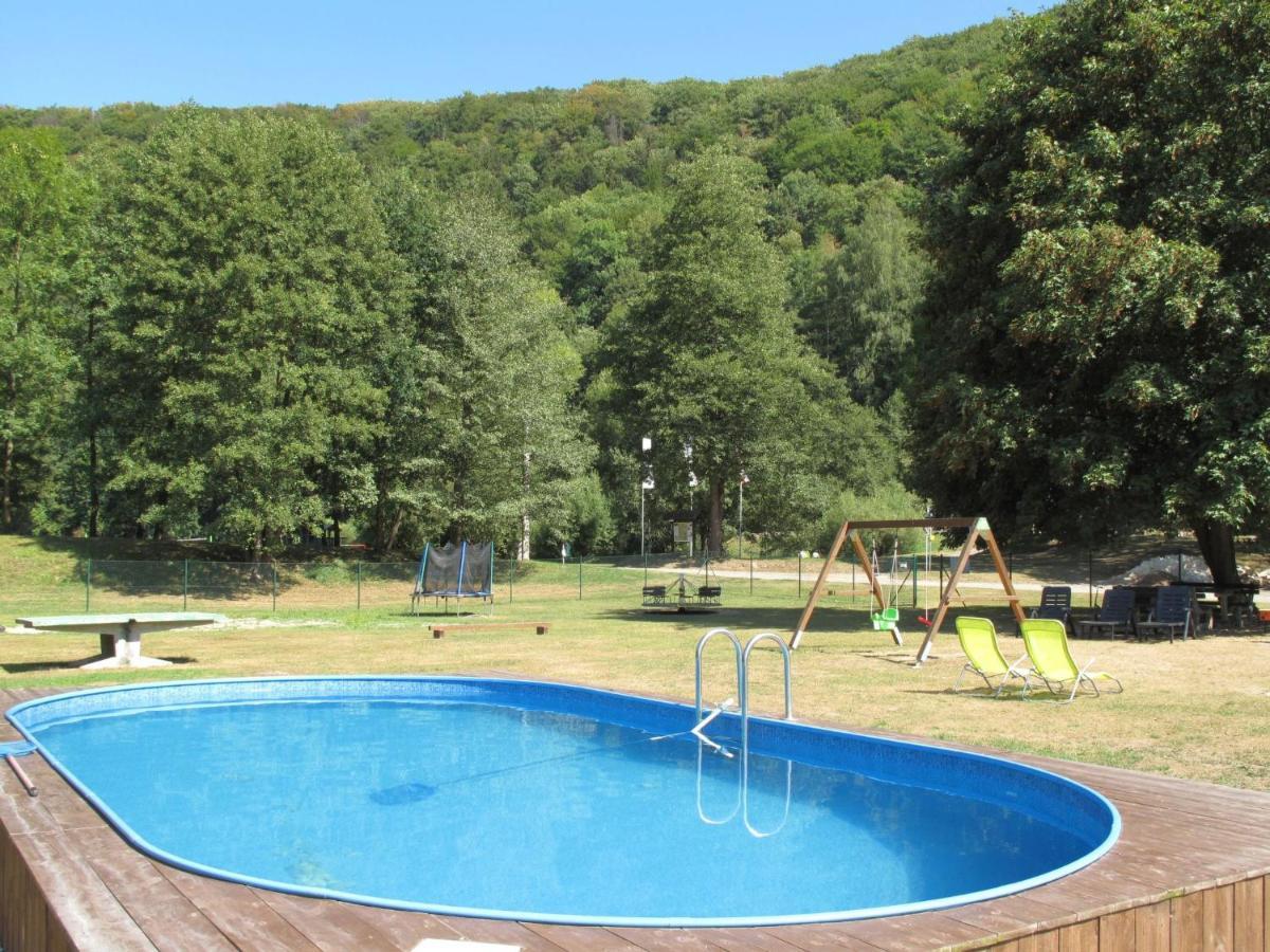 Holiday Home Stárkov Esterno foto
