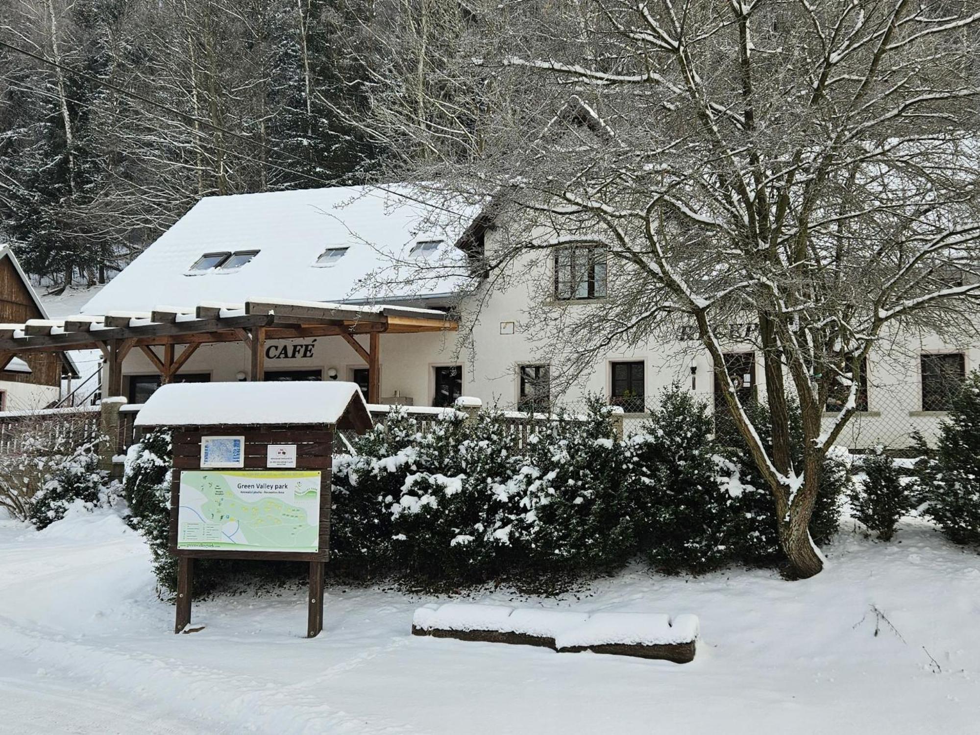 Holiday Home Stárkov Esterno foto